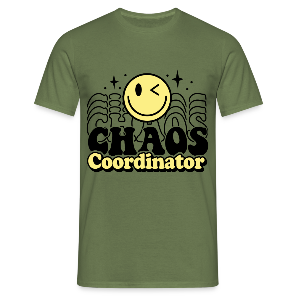 Männer T-Shirt "CHAOS Coordinator" - Militärgrün